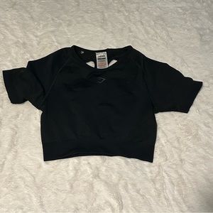 black gymshark workout top